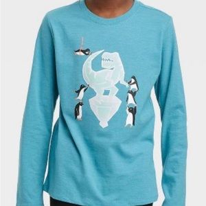 Long sleeve t shirt.